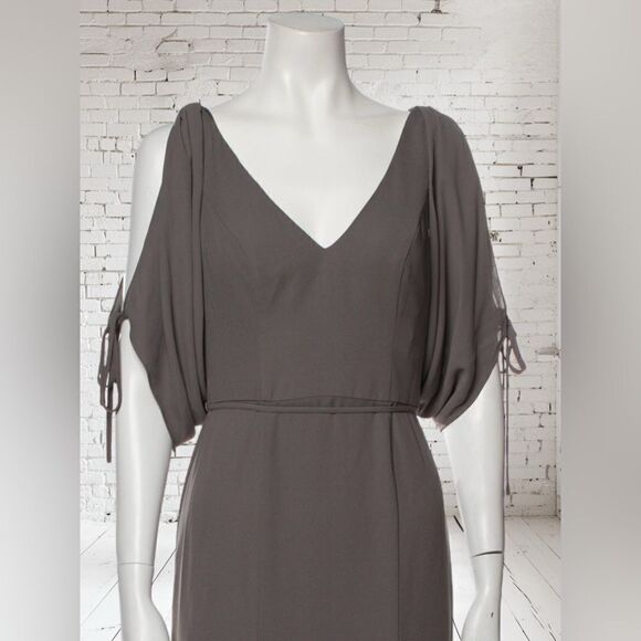 Vera Wang WHITE Gray Gown With Open Sleeves - Picture 2 of 7